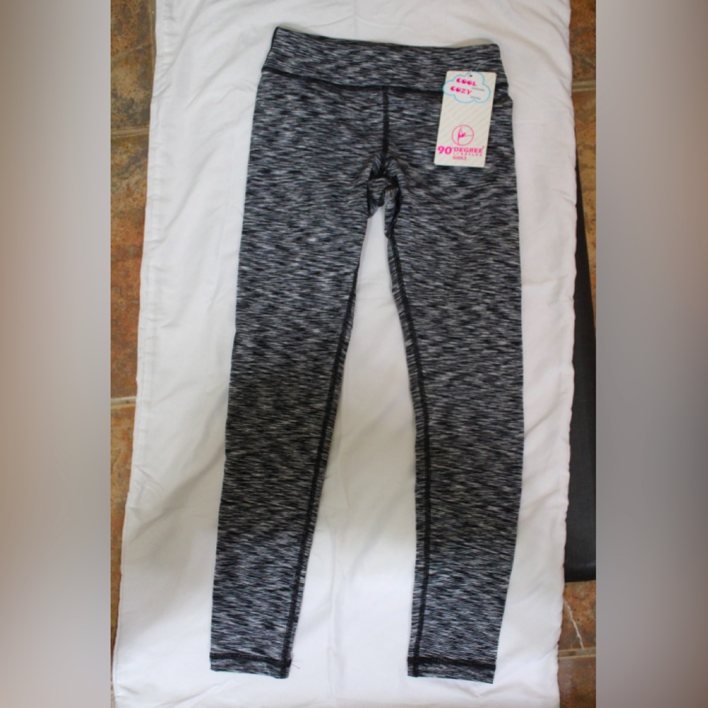 90 degree by reflex girls NEW size 10/Medium black swirl/marble color leggings